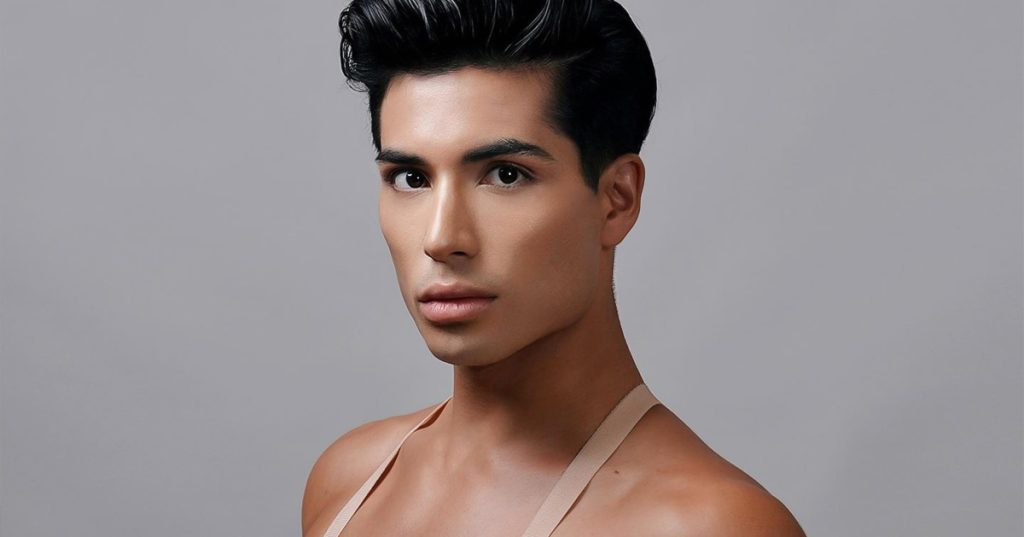 Patient Alexander Fost showing his results after rhinoplasty by Dr. Armen Vartany