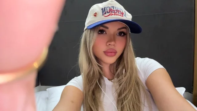 ✨ New Year, New Nose ✨
A subtle, natural refinement to begin the year with balance, harmony, and confidence from every angle.
Beautiful results designed to enhance—never overpower.

📍 Performed by Dr. Vartany
🌐 www.vartany.com
📞 818-500-0823
📧 frontdesk@vartany.com
📍 116 S Buena Vista St, Ste 300, Burbank, CA 91505

#NewYearNewNose #Rhinoplasty #BurbankPlasticSurgery #FacialBalance #VartanyPlasticSurgery NaturalResults